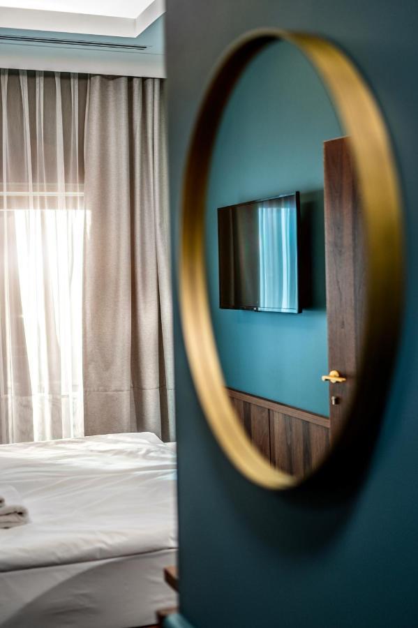 Palatinus Boutique Hotel Печ Экстерьер фото