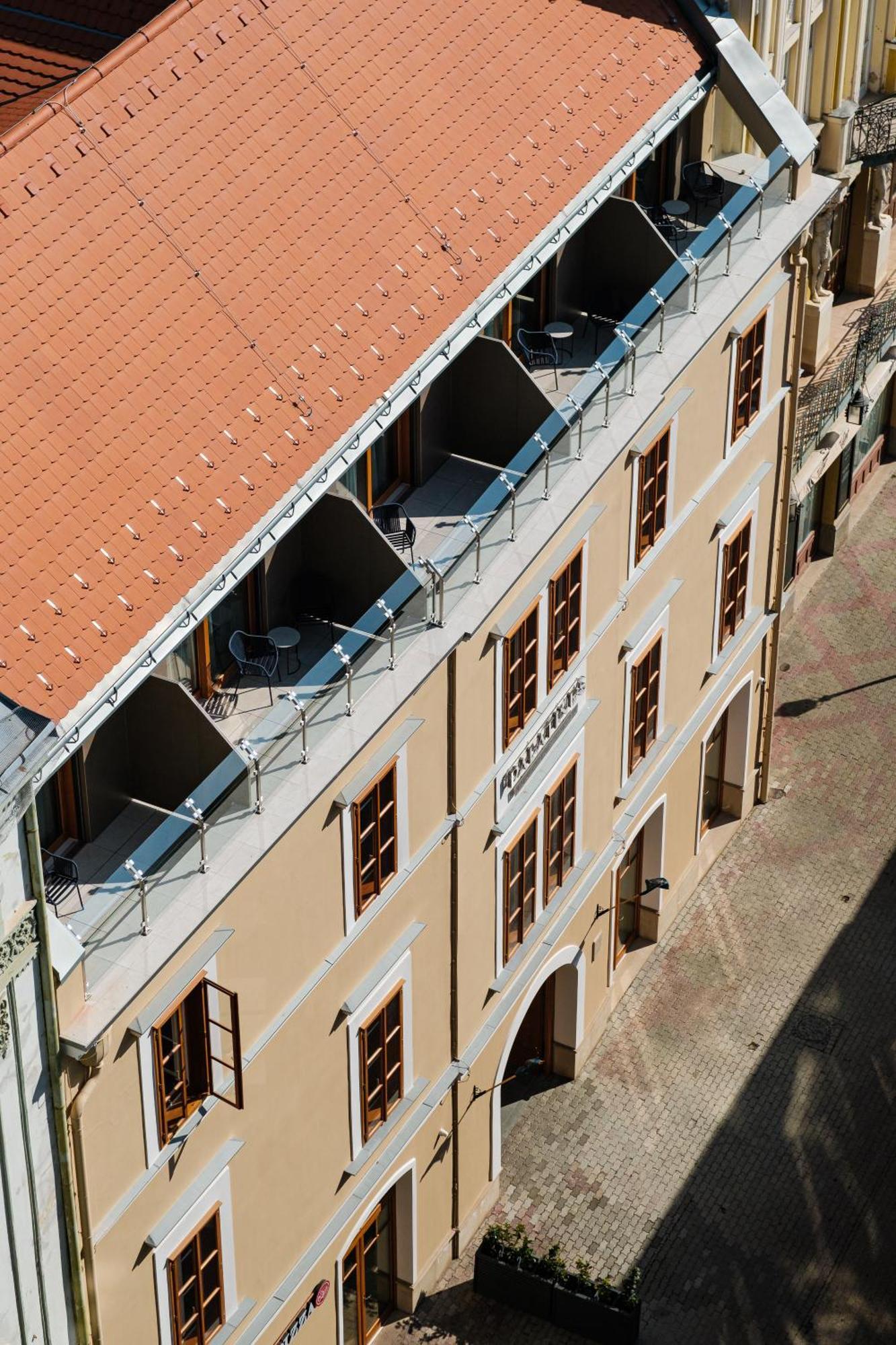 Palatinus Boutique Hotel Печ Экстерьер фото